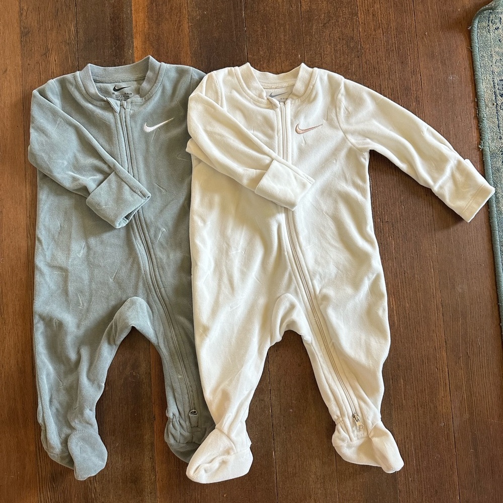 2 Nike Kids One Piece Set - Grey and White